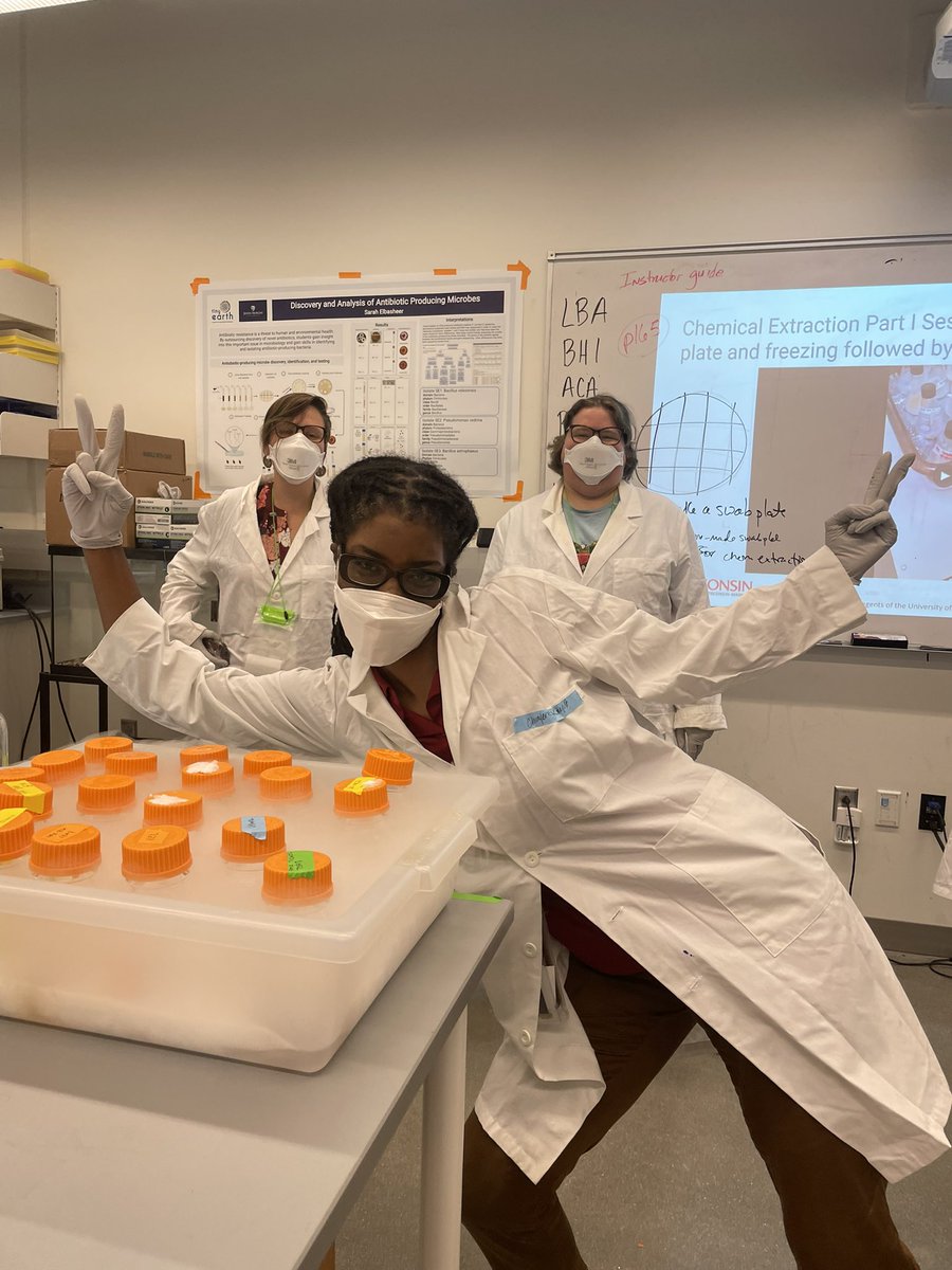 Microbeprof's tweet image. #tepi2022_jhu @TinyEarthNet   Science in action