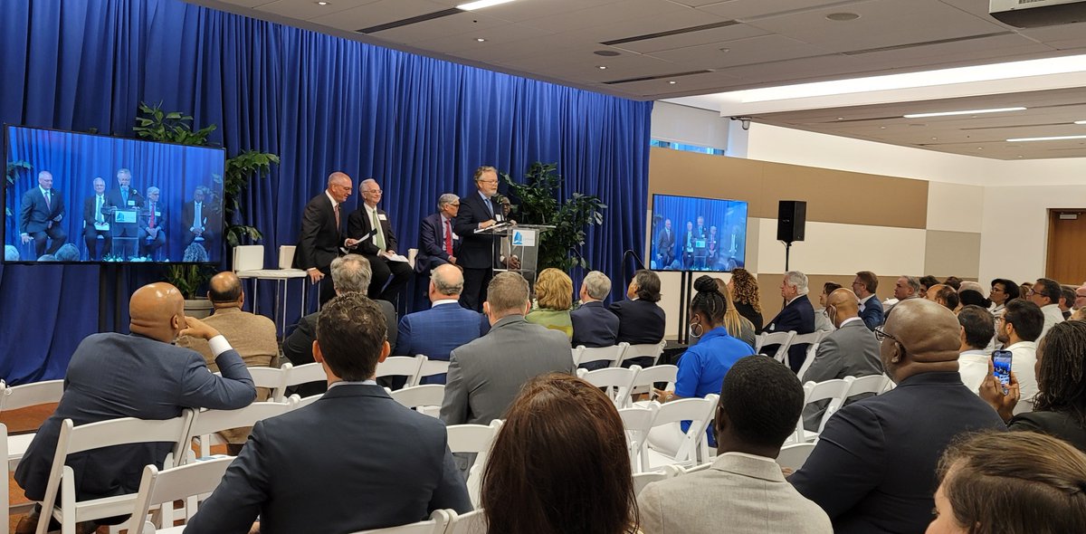 CancerLouisiana's tweet photo. The replay of today's introduction of @joewramos as our new director is now available, featuring his remarks as well as those from @JohnBelEdwards and LCRC leaders from @Tulane @LSUHealthNO @XULA1925 and @OchsnerHealth Watch:  https://t.co/Z7peg5wiZs https://t.co/VZ9cyFR3jt