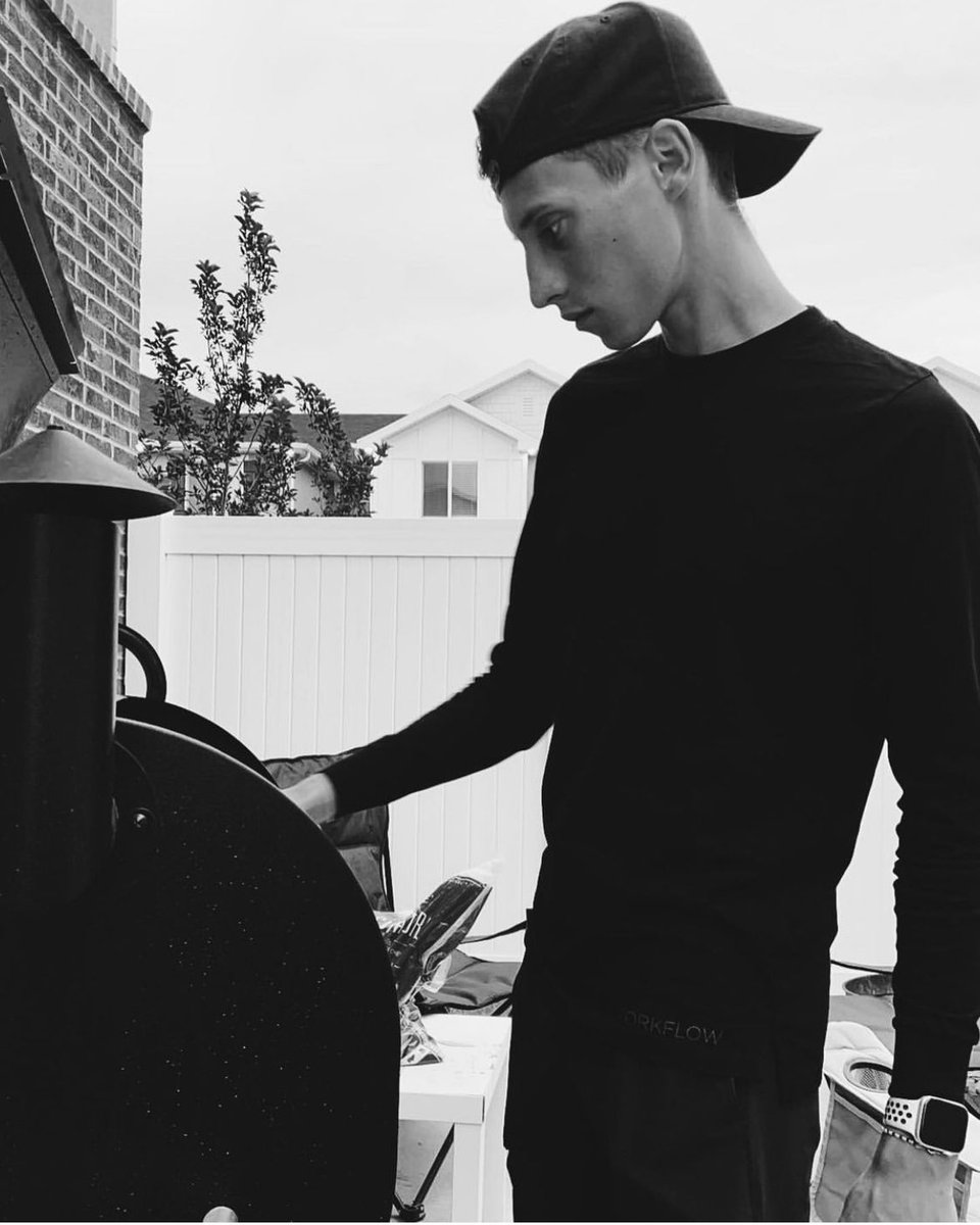 My little brother <a href="/Topher_Gomez/">Topher Gomez™</a> has been dealt a tough hand. He is on the road to receiving his liver transplant later this fall. If you are able, any donation is greatly appreciate! Retweeting/spreading the word is just as appreciated as well 🙏🏽  gofundme.com/f/topher-gomez…