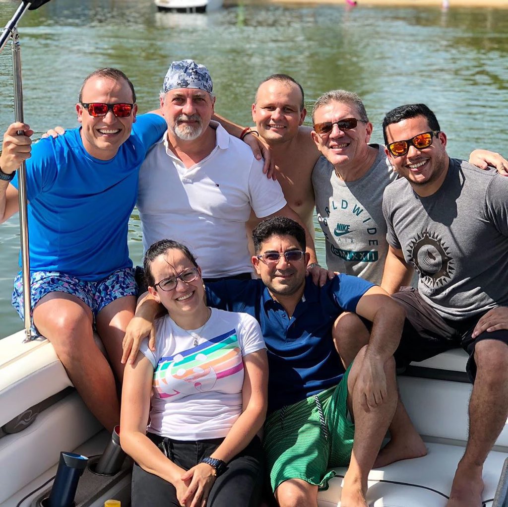 Thompsoa's tweet image. Let us be grateful to the people who make us happy; they are the charming gardeners who make our souls blossom.