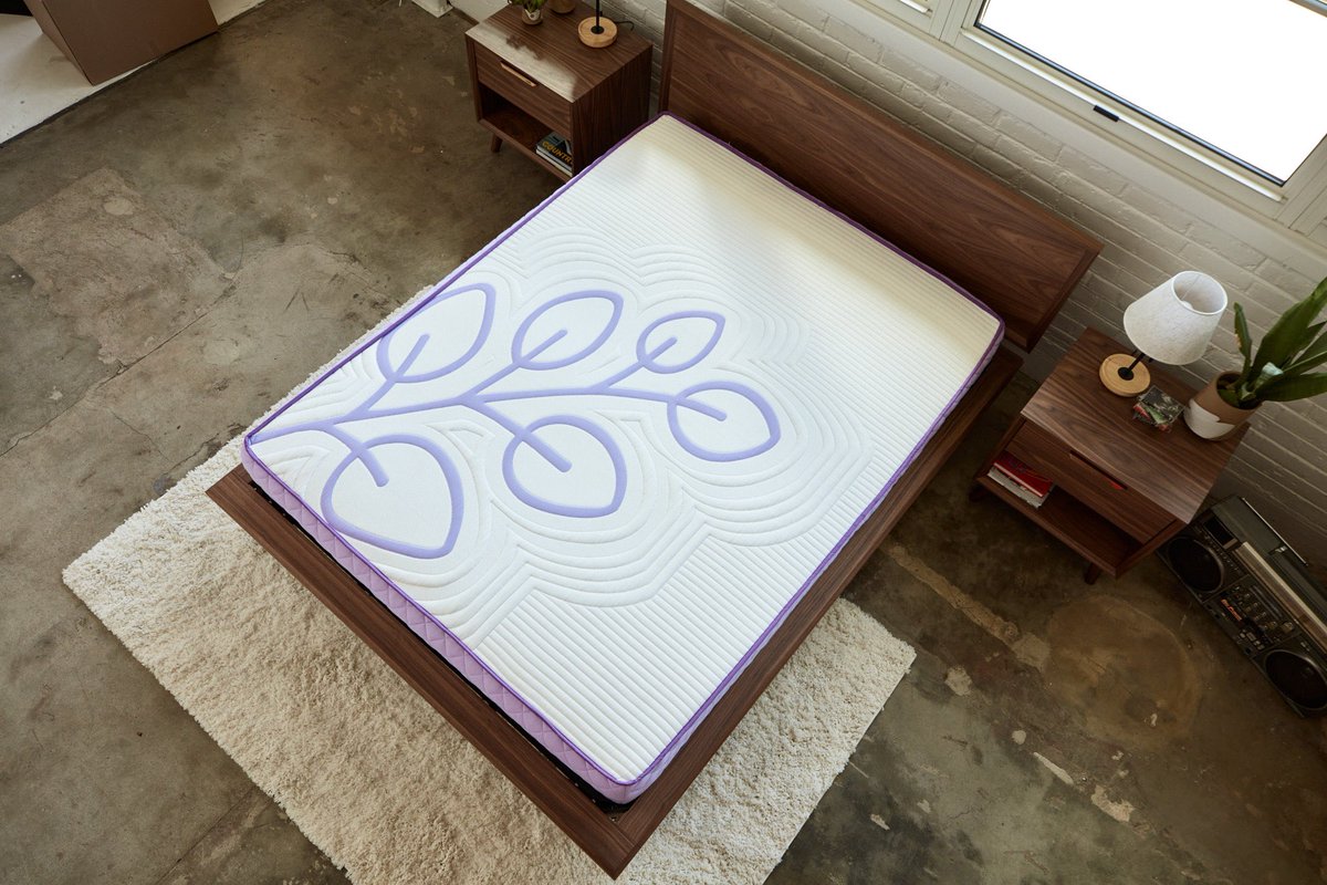 🚨 $1800 S&amp;G Mattress Giveaway! 🚨

We shipped our first 20 Shiggles Mattresses this weekend, and you can get one too!

Enter to win a free sustainable mattress ⤵️

Just:

1) Like &amp; RT this
2) Follow <a href="/SheetsGiggles/">Sheets & Giggles</a>
3) Tag 2 friends in a reply below!

Winner announced tomorrow! 🎉