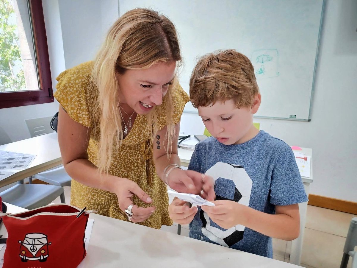 ¿Sabías que en CLIC también damos clases de español para niño? Y tenemos profes con mucha experiencia y formación específica para estas clases 👩‍🏫👨‍🏫👩🏻‍🎓

#spanishforkids #spanishforchildren #españolparaniños #españolparaextranjeros #spanishclasses #spanishinspain #cliccadiz