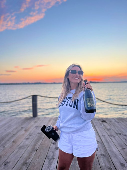 Sunsets are my thing https://t.co/cuvEUhbInc