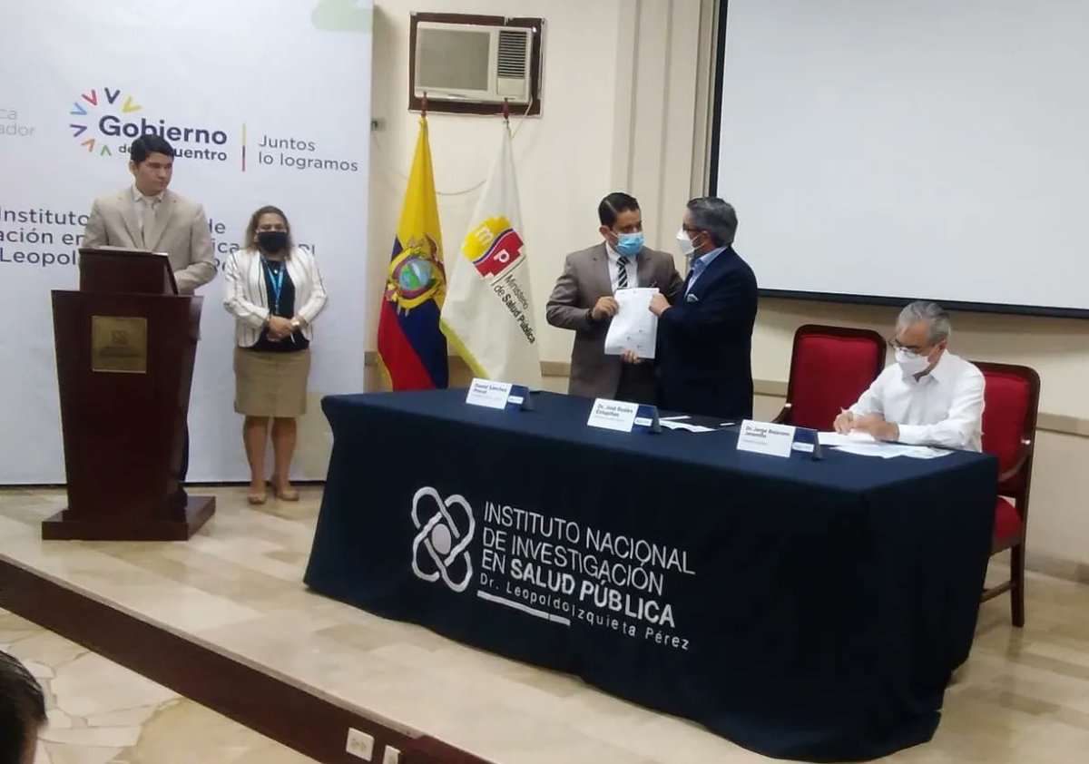Médicos593 tweet media