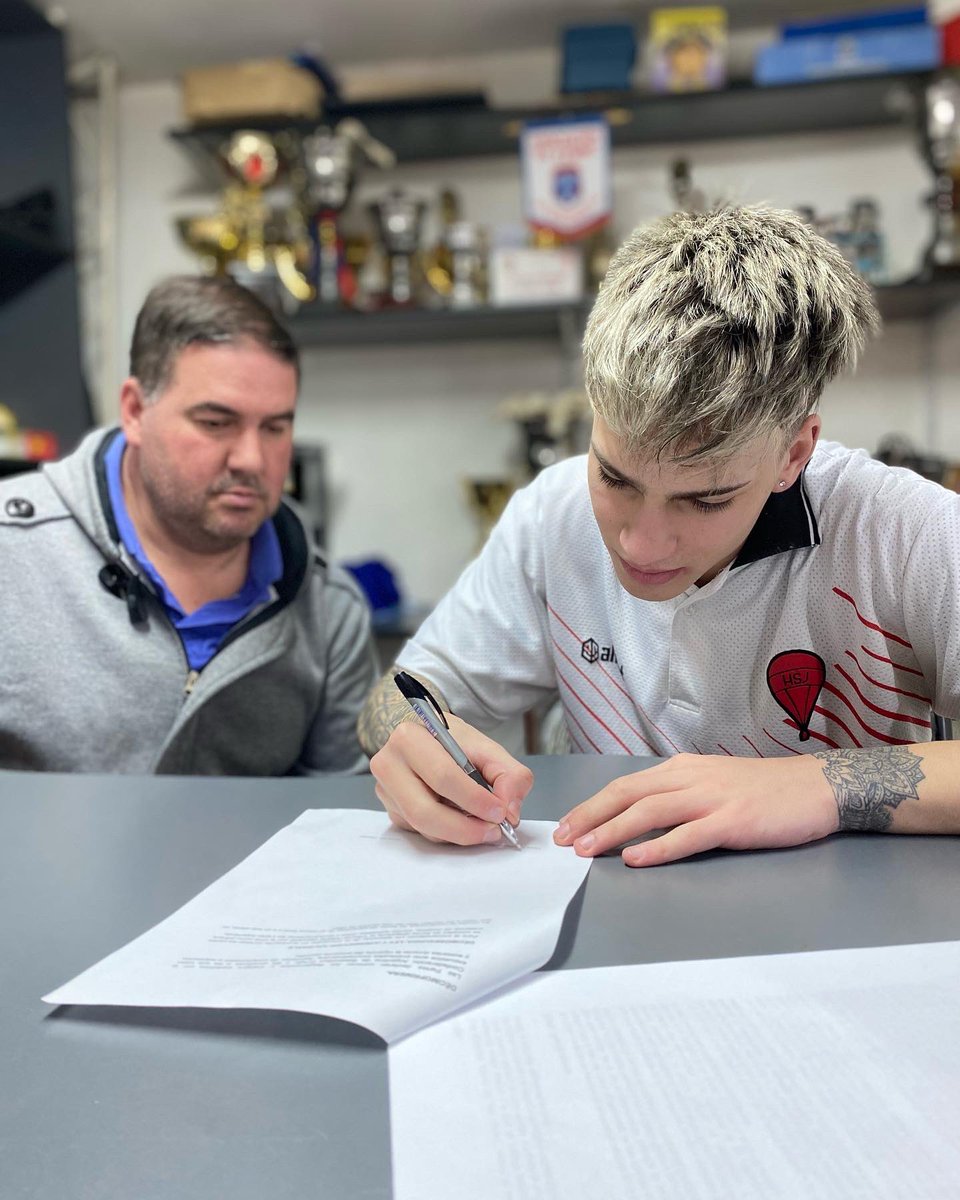 📌Fabricio Ferro Gañete

 👉 Fabri es uno de los nuevos fichajes, y formará parte del plantel para <a href="/LigaMetroOk/">Liga Metropolitana 2021</a> 2022.
#PreFederal2022