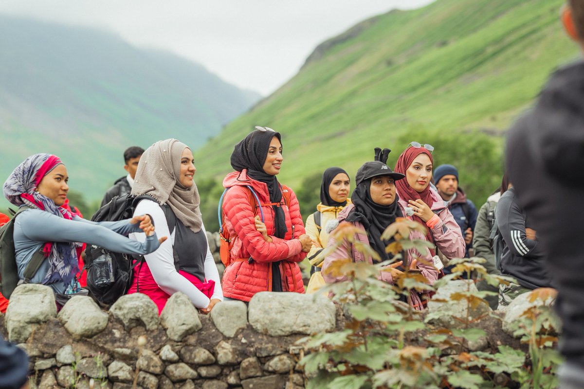 Muslim_Hikers's tweet photo. Just a few of our favour snaps from an incredible day up Scafell Pike.

We had 150 people sign up for this one and despite the difficult weather, we carried our smiles all the way 😀⛰

Massive thanks to @jackwolfskin for sponsoring our hike 👋

📸 @ryanlomasphoto https://t.co/JE2qiqOCW7