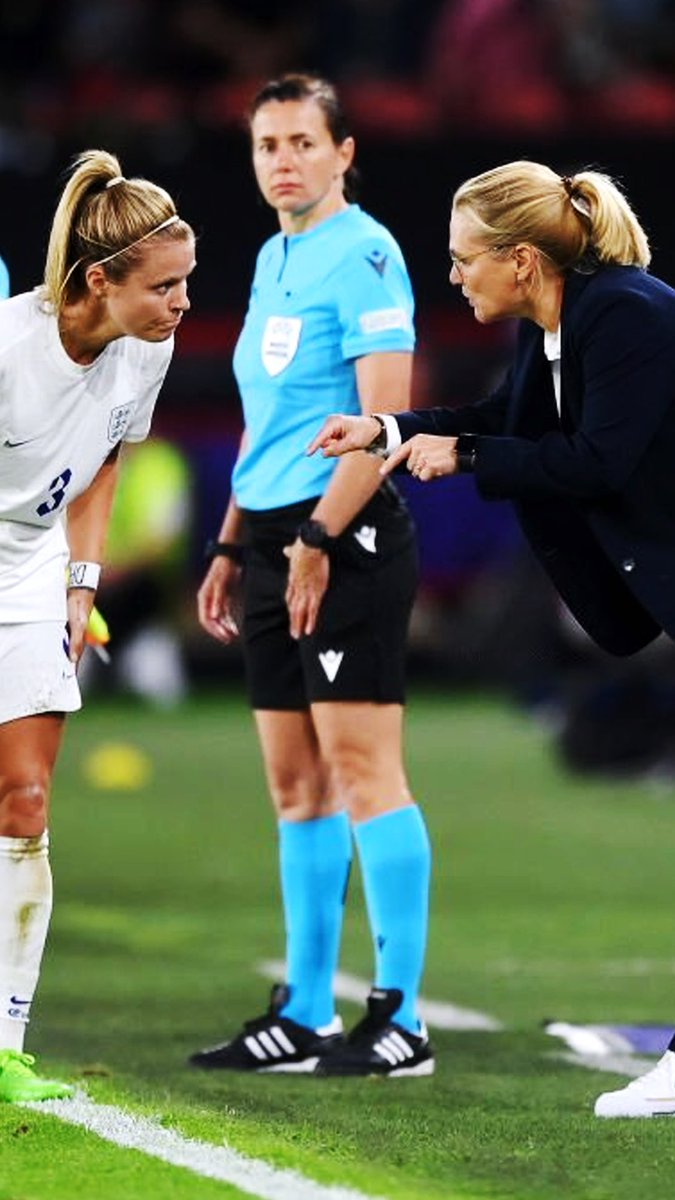 Ellevate Football App tweet media