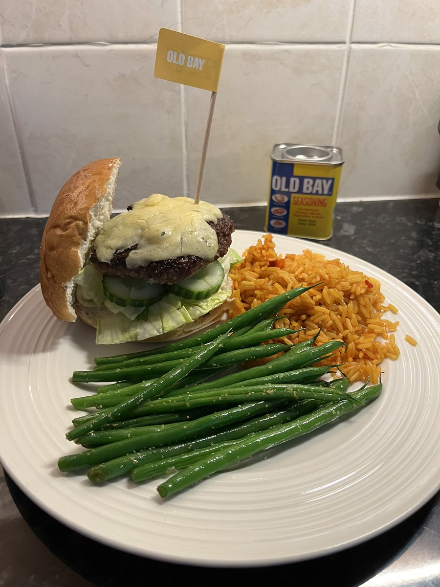 Burger mania tonight with Old Bay seasoning mixed into the patty before cooking, served with spicy rice and fresh runner beans #itsgoodonthattoo #oldbay @OLDBAYSeasoning @ComeRound #burger #foodporn #delicious #yums