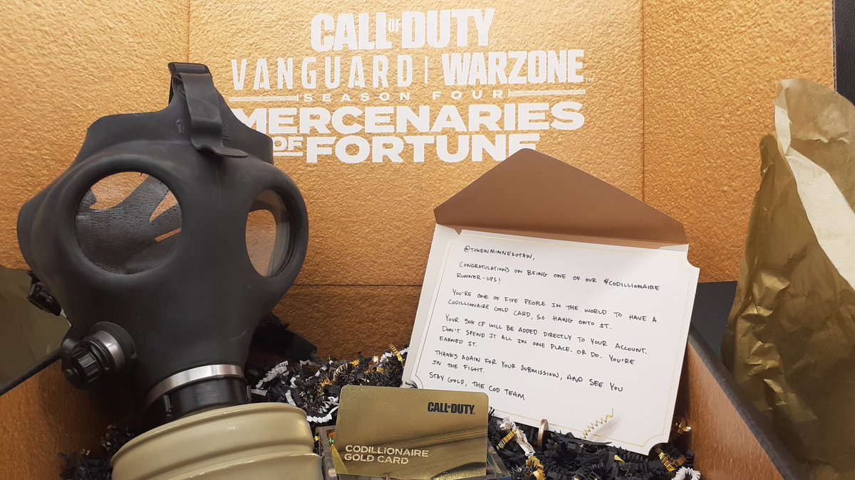 TokenMinnesotan's tweet photo. Thanks for the awesome package @CallofDuty! The Gold card looks awesome and I'm stoked to be one of the five! #CODillionaire https://t.co/Zc7RqH2KJ5