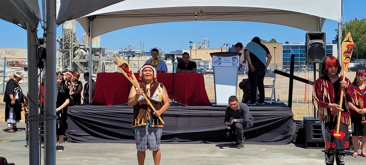 Dan Huang tweet media