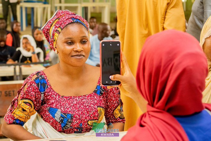 NGCARESFG's tweet photo. @NIG_CARES The development objective of Program aims to expand access to livelihood support and food security services, and grants for poor and vulnerable households and firms. https://t.co/oMn2UWJScI