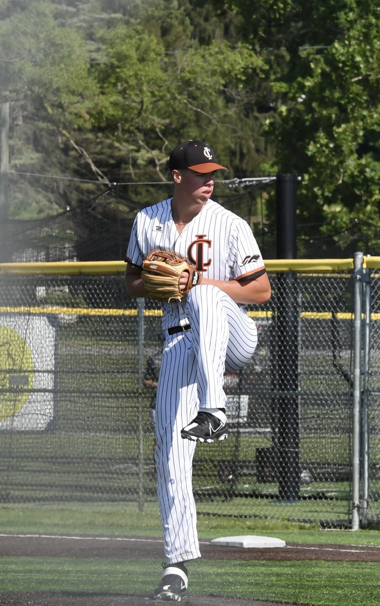 Luke Yeager (LukeYeager_24) / Twitter