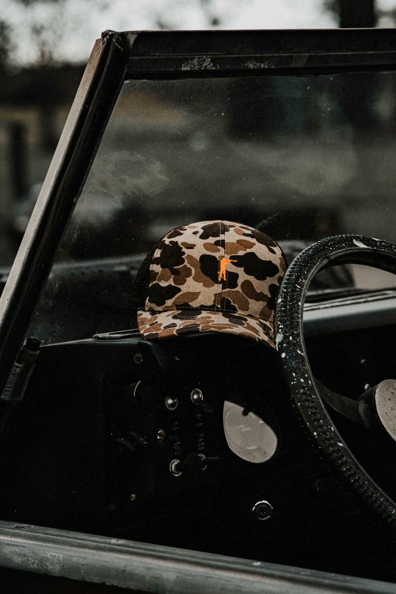 BallandBuck's tweet photo. Field approved materials built for everyday life. Our Original Camo Snapback is made with 100% duck cotton fabric, breathable mesh panels, and an adjustable snapback closure. - Made in Dallas, TX
-
 #ballandbuck #snapback #originalcamo #tradition #usa #uplandtradition https://t.co/u7EjilaIbl