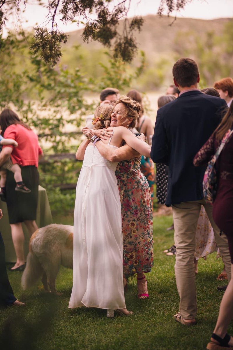 NancyGandrud's tweet photo. Classic sibling (+ family) love at the most perfect wedding I’ve ever been to. ❤️ https://t.co/bXLkEdHmh9