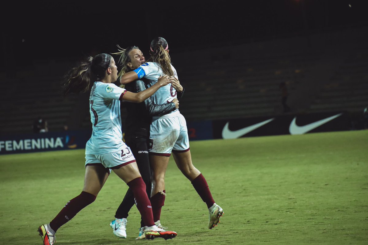 deynac18's tweet photo. 🏹⚽️🇻🇪 https://t.co/9CIdQ69dlJ
