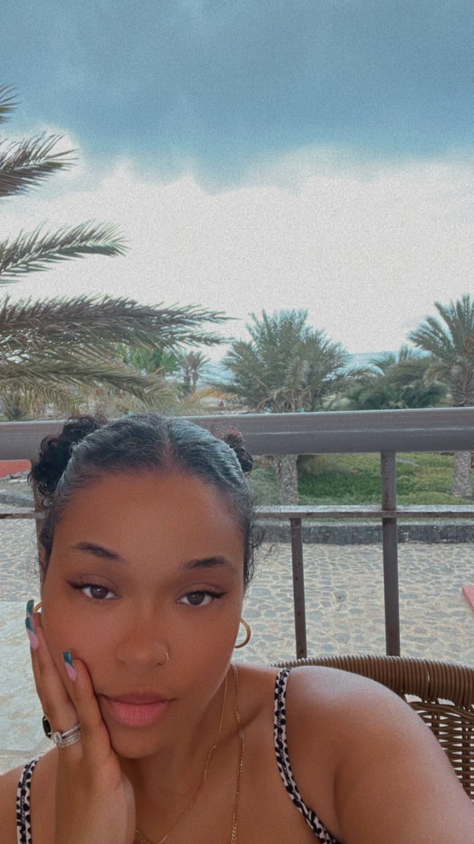 jas_celeste's tweet photo. Feeding my soul 🇨🇻🏝 https://t.co/EH8PM4NPa1