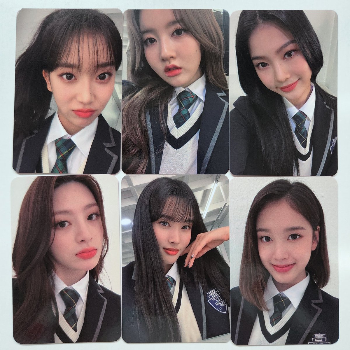 iconicstayc's tweet photo. stayc x everline exclusive photocards https://t.co/2K1PYh57mm