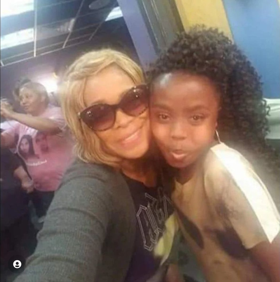 This 1Hurt Me I wish some1 told me she had been sick so I could hv talked to her 1more time! I know she was so excited to get her new kidney which I prayed she would receive! If anyone knows what the complications were pls tell me RIP babygirl ❤️🙏🏾<a href="/tbozmunchie2/">Krista</a> fly high