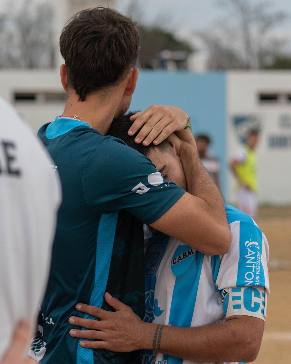 cabmitre's tweet photo. Abrazos que lo dicen todo ❤️‍🩹 https://t.co/Yl7iDZud6B