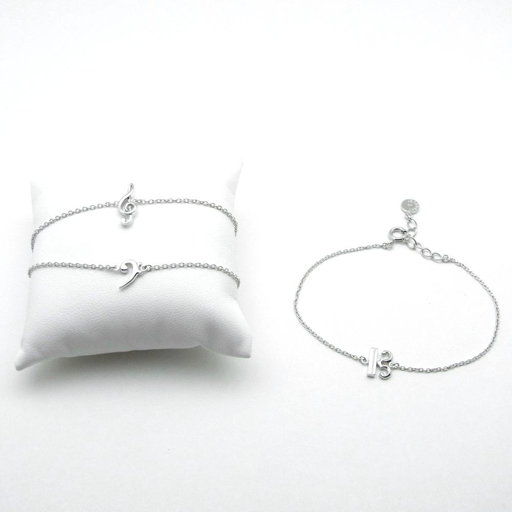 Konduct 限定数 先行販売 音楽記号ブレスレット ト音記号 ヘ音記号 ハ音記号 限定数 期間限定で 送料無料 送料500円分 消費税分割引 600円分 で上記の音楽記号ブレスレット販売です 7 31まで T Co K2jvwt9jqp T