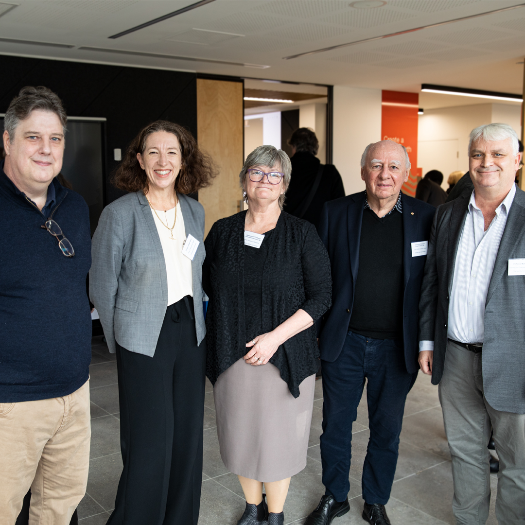 CharlesSturtUni's tweet image. 🧠 Today, #CharlesSturtUni&apos;s Rural and Regional Health Research Institute brought together the best minds in rural health research to host a health forum addressing infectious and chronic health disparities in lower socio-economic communities in rural, regional and remote areas.