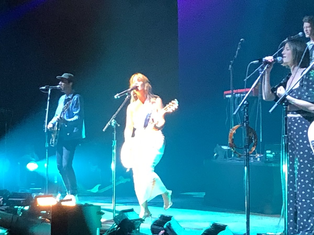 FinancialUmpire's tweet photo. This is how @LPL thanks you for your business - at #LPLFocus w/@MarenMorris &amp; @BowtieBlake - We are NOT back - because we NEVER left. Thriving 👏 https://t.co/LLUggt1knL