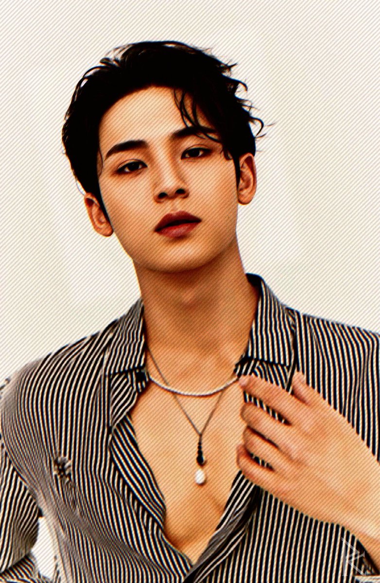 ⠀
⠀⠀⠀《  MlNGYU。》— Good morning. Thought I looked kind of cool in this button down. I had to do some self photography. What do you think?
⠀