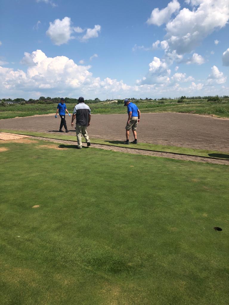 Olddrovers's tweet photo. New putting surface for 3rd green at ODR! https://t.co/AVbxHyPdfV
