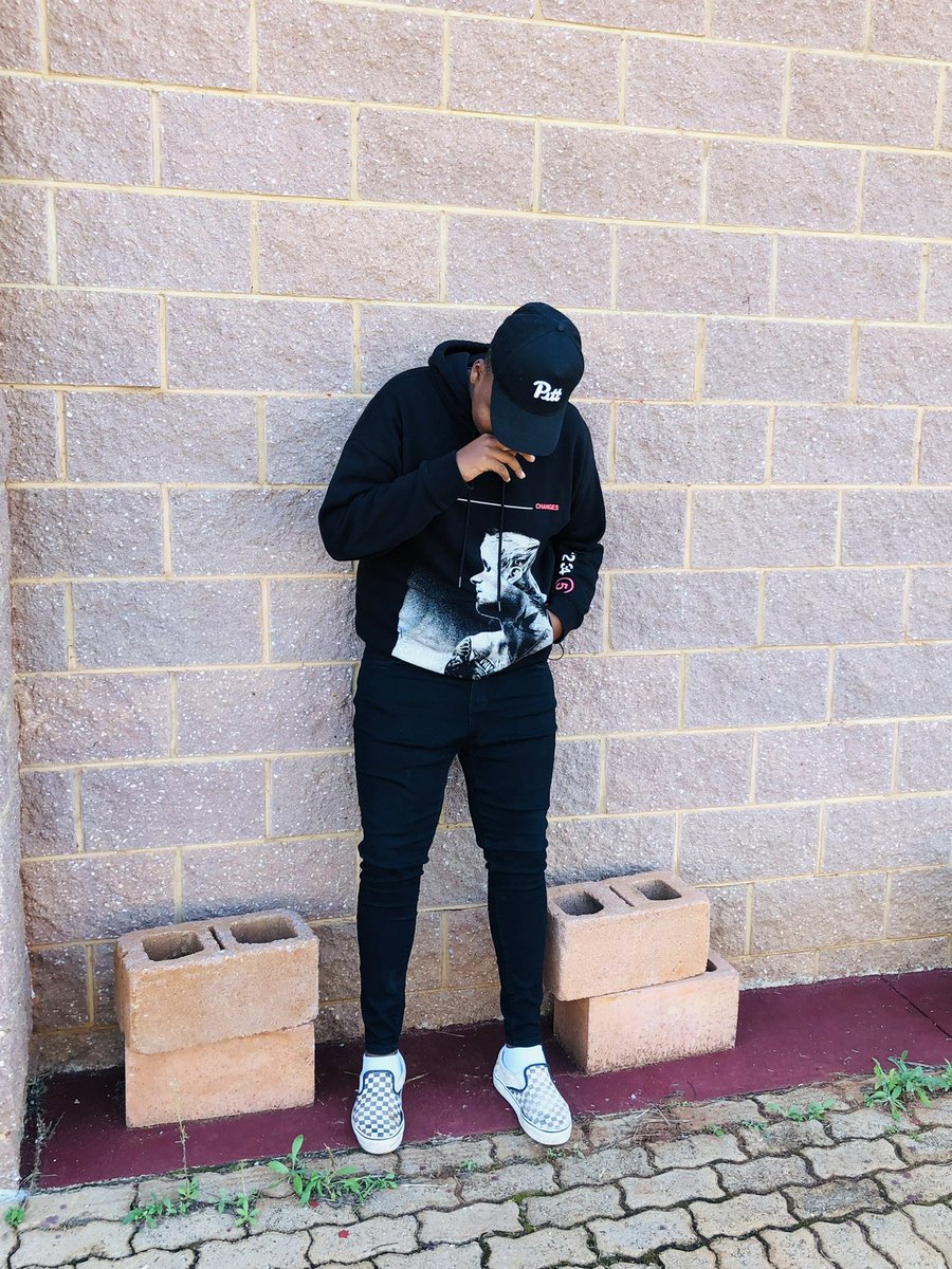 enzoisad's tweet photo. 🦍 https://t.co/TFMEfBLkjs