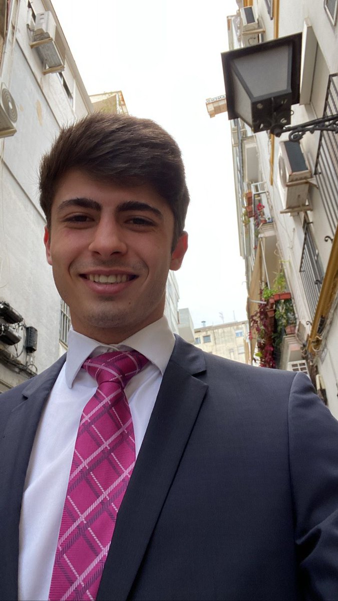 randy_team's tweet photo. 🚨 FICHAJE 🚨
@jafiepk ES EL ÚLTIMO FICHAJE POR HOY. Demasiada elegancia en la foto, pero que no os engañe, porque todo eso se le va a ir partiendo piernas contra el @PablopsTeam . Bienvenido ficalvo. https://t.co/YvHM7iTj80