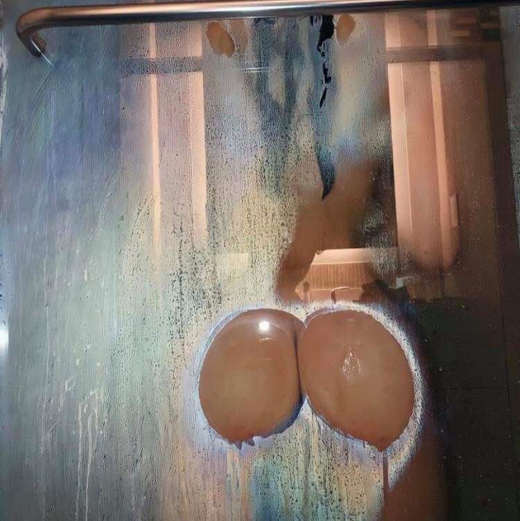 KennySo05's tweet photo. Quiero ... 🤤 https://t.co/k34ZTehncr