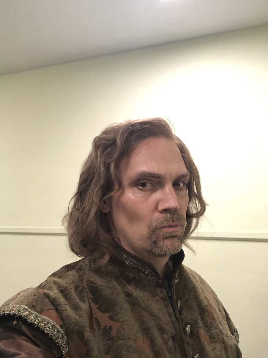 JacobLassetter's tweet photo. “Sono capelli? o realtà…” #Ford #uaofalstaff #unionavenueopera https://t.co/2oBVX6rmZ1
