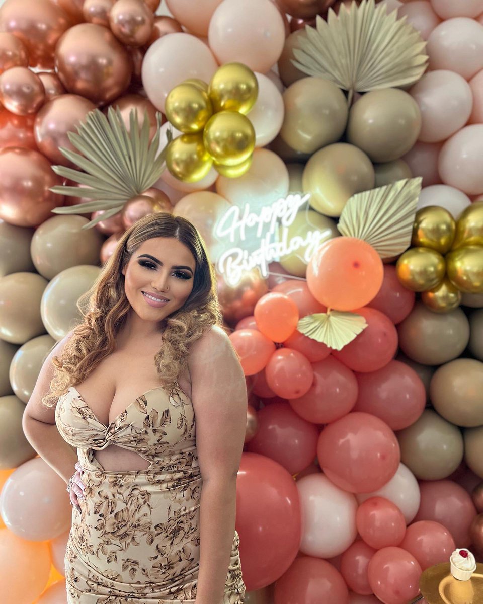 meeellyxo's tweet photo. 21 ✨21✨21✨ https://t.co/TQhH6Ms4mu