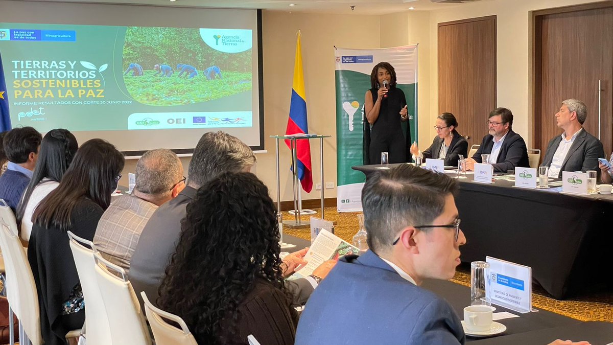 La Unión Europea apoya a Colombia en las metas de la política de tierras del Acuerdo de Paz. A través del Apoyo Presupuestario, junto a la <a href="/AgenciaTierras/">Agencia Nacional de Tierras</a>, busca apoyar a más de 9.000 familias de #Caquetá y #Meta para su acceso a la tierra. #FondoEuropeoParaLaPaz🇨🇴🕊🇪🇺