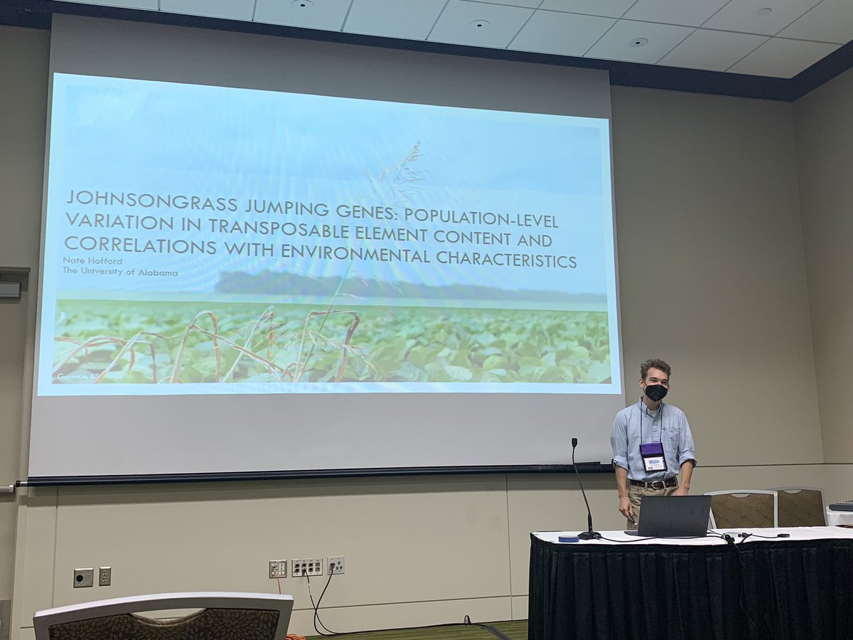 mkaylagrace's tweet photo. Nate did an excellent job presenting his work on Johnsongrass transposable elements! Find him and give him a high-five! #Botany2022 @UaDeptBSC @mrmckain https://t.co/o7rLuUgFU8