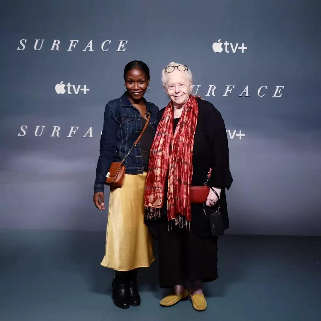 AshAwusie's tweet photo. To serendipitous reunions. ❤
Purses, appetitites &amp; art. Thanks to the legend @awfjpromo #surface #premiere #appletv #gugumbatharaw #reesewitherspoon #sammiller https://t.co/Mt86gD362z