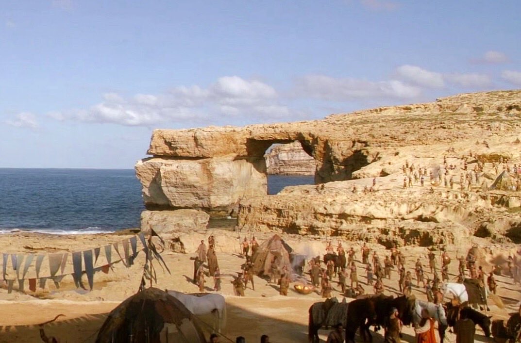 Game of Thrones Caps tweet media