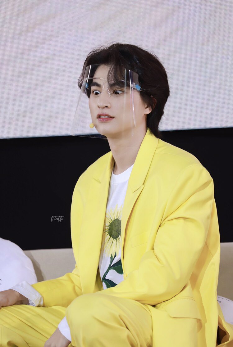 Avalore_8's tweet photo. “My fans, a lot of them are working adults already so when being too serious about something, it can make them stress. I want them to smile a lot krub. Look at the world positively and enjoyably so that life won't get too serious krub" - Gulf Kanawut 

@gulfkanawut #GulfKanawut https://t.co/EIbKzujl1z