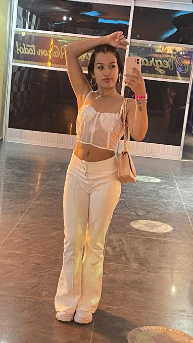 Outfit blanco https://t.co/j0FjpAPoFQ