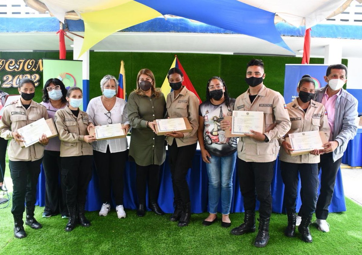 Yelitze Santaella tweet media