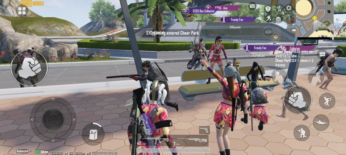 empathse's tweet photo. Lol so many people using Rosé's pubg outfit in Cheer Park, best seller indeed. I don't even know them. 

#WhatsYourK_MySolo #WhatsYourK #ROSÉ https://t.co/Sh0PVZBPTo