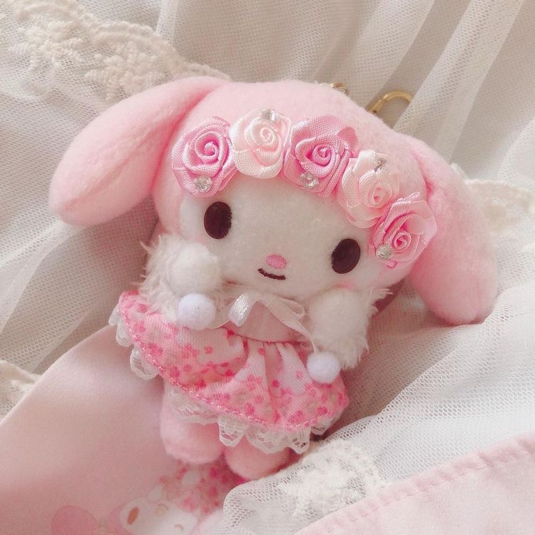 sanriodaily's tweet photo. tiny my melody 💫 https://t.co/5q1pTFpDmt