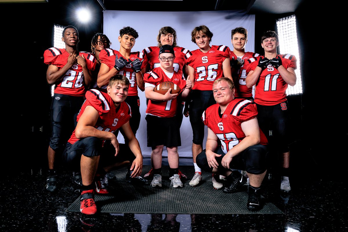 TSP_100's tweet photo. Manager Sugar Shane Muckerman is senior season ready! 🏈 ☝️ @ZumSouth https://t.co/BujkGTbLqS
