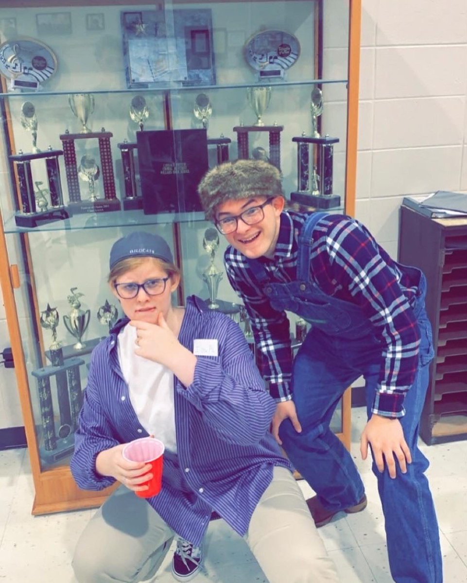 WillardSandD's tweet photo. ✨SENIOR SPOTLIGHT✨

Brandon is THRILLED to be coming back to S&amp;D for his senior year! Brandon is envolved with choir, Thespians, FBLA, NHS, and FCS. Brandon loves to spend time with friends, learn, and sing!  Brandon is looking forward to seeing what his senior year holds! https://t.co/Ymr6XmtANd
