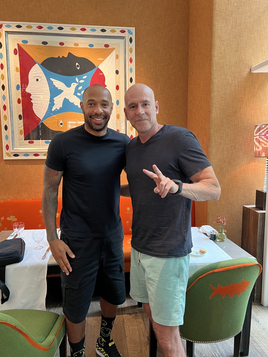 profgalloway's tweet photo. The two best French footballers in history.  🇫🇷⚽️

@thierryhenry (nice man)
@imposter (Dawg) https://t.co/s4JCQecjEy