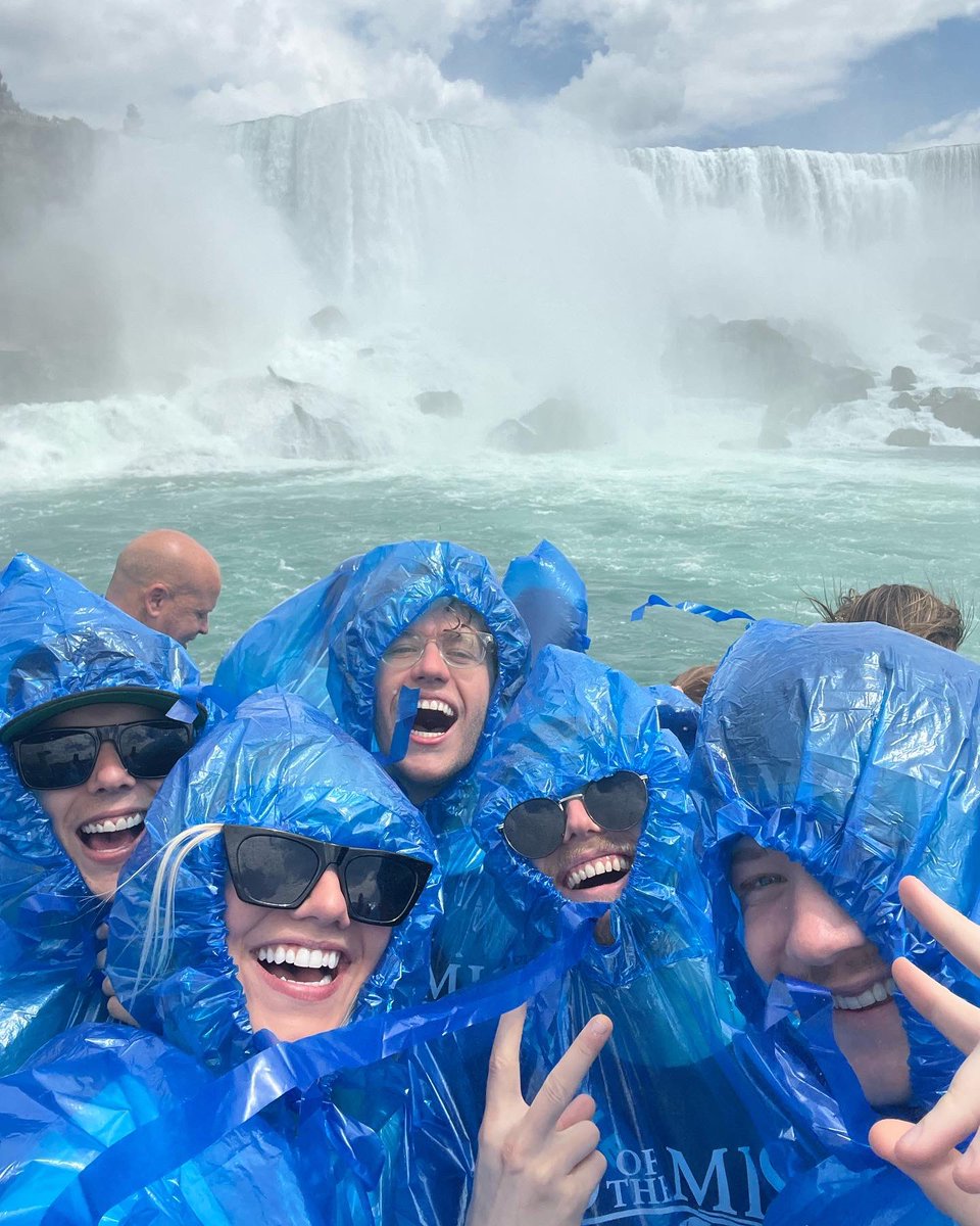 cecepalmquist's tweet photo. tbh the falls made me so thirsty and the one thing i forgot was a damn water bottle @CovexMusic @KasboMusic @hudsonratz @Chadwick_Morris https://t.co/jTlTFEoFK2