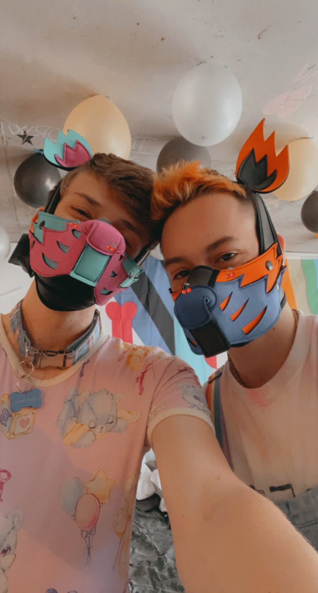MaxyTheLittle's tweet photo. My Little Alpha @PupKoters and I are so so so ready for CapCon!!!! #PackCanis https://t.co/BduFBkvDu6