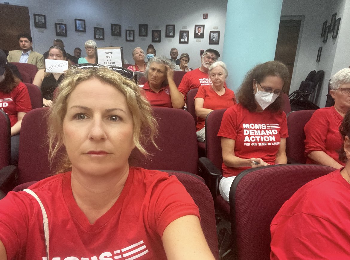 15 @MomsDemand red shirts showed up today against @ManateeGov proposal for gun carry policy for #manateecounty employees #fl