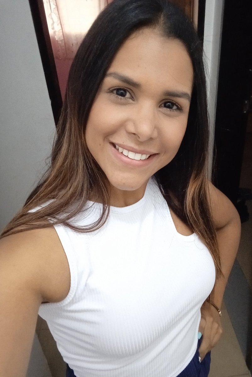 mariaencontexto's tweet photo. ¡Hola, buenas! ¿Quién más se une a lucha por una Venezuela bonita y próspera? ❤️ https://t.co/XNkZgiLv0t