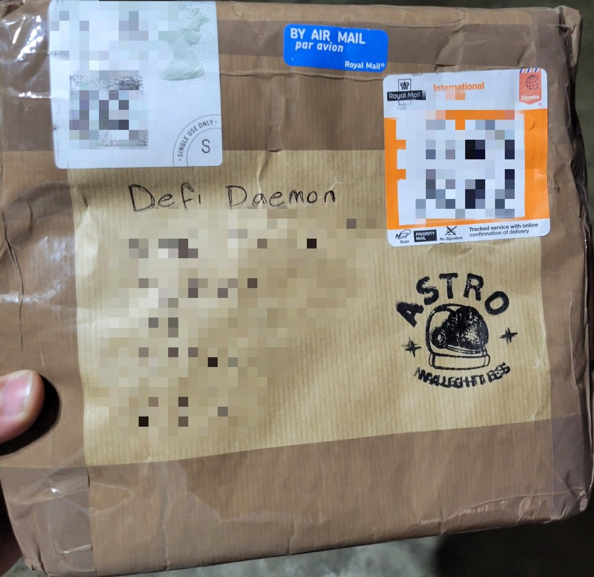 Defi_daemon's tweet photo. My Astro cap and stickers have arrived! Thank you @AstroNaughties for this gift.
#SoloNation if you would like a shot at one of these get yourself an asto and join the #moonpoloclub in Astronaughties discord. They do #giveaways every Friday.
https://t.co/EbkYY0vHM8
#XRPL $SOLO https://t.co/hjot0VNVOM